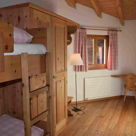 Ξενοδοχείο με διαμερίσματα Miragolf 4*